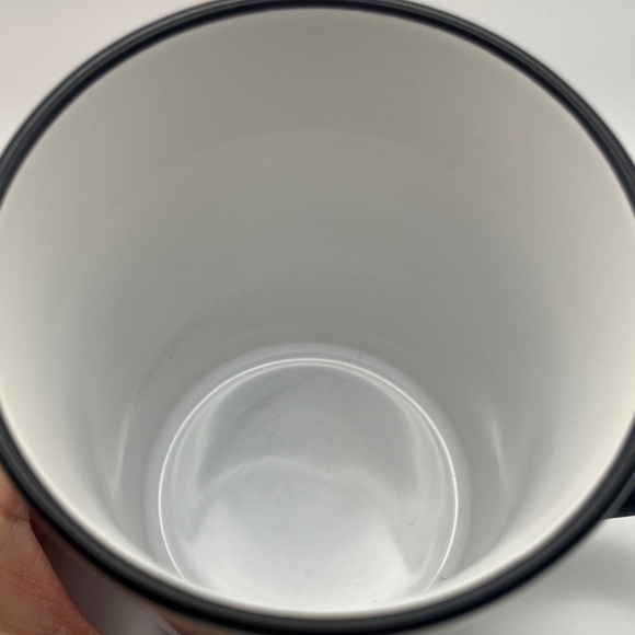 Holly Dolly Christmas Mug Dolly Parton - Picture 9 of 13